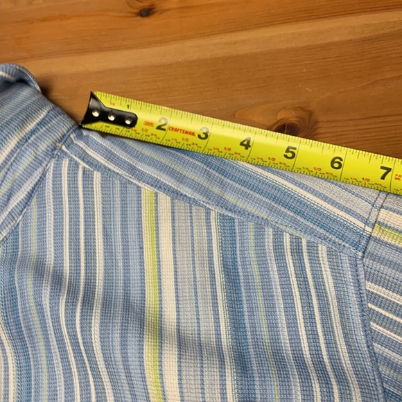 Tommy Bahama 100% silk, short sleeved button up shirt - Picture 3 of 11